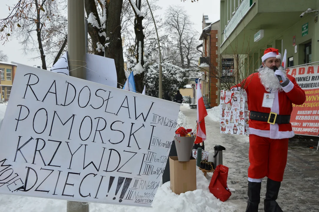 Protest przed Sądem Rejonowym w Opolu Lubelskim