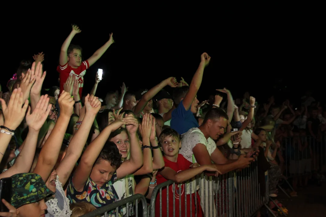 Tłumy na dożynkach w Krzywdzie. Wieńce, turniej sołectw i disco polo