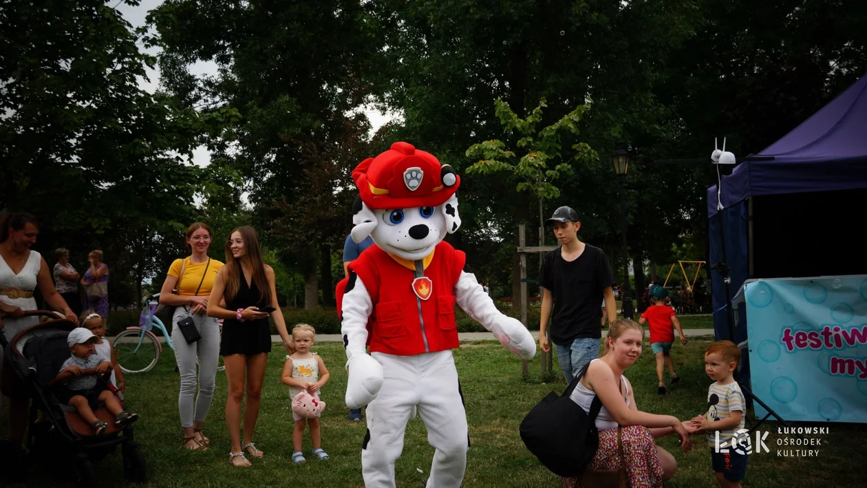 Festiwal Balonów, Baniek Mydlanych i Kolorów w Parku Miejskim w Łukowie