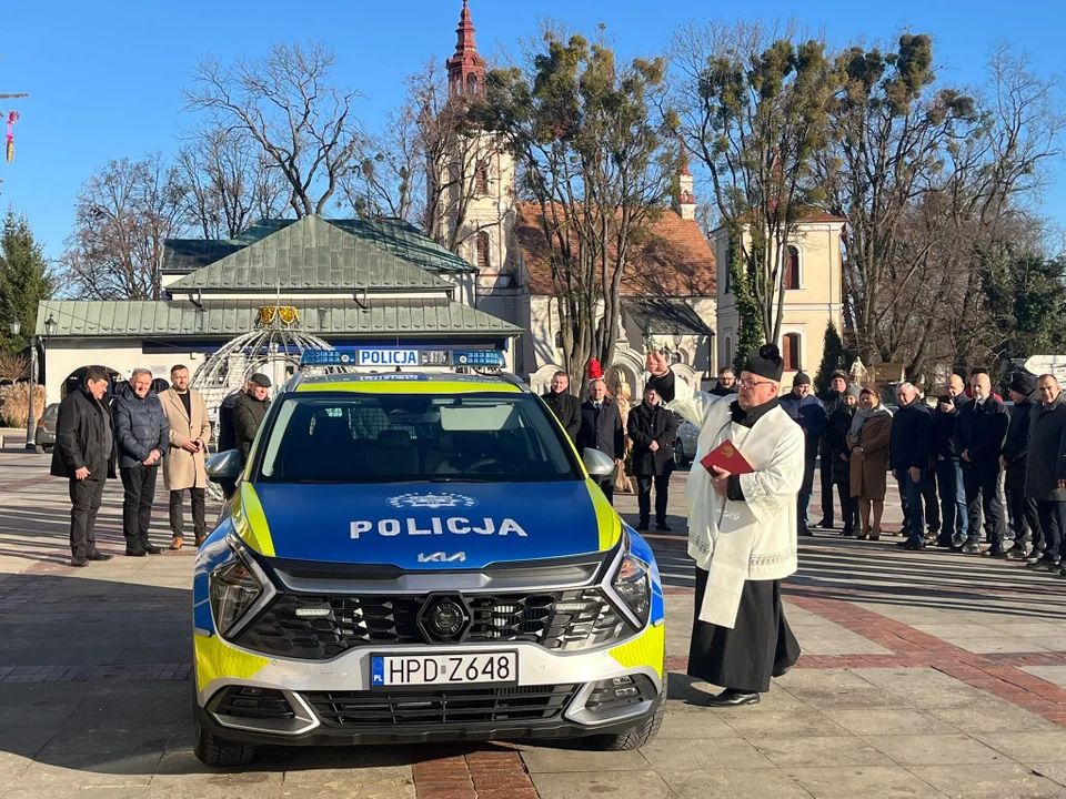 Szczebrzeszyn dostał nowy radiowóz (foto) - Zdjęcie główne