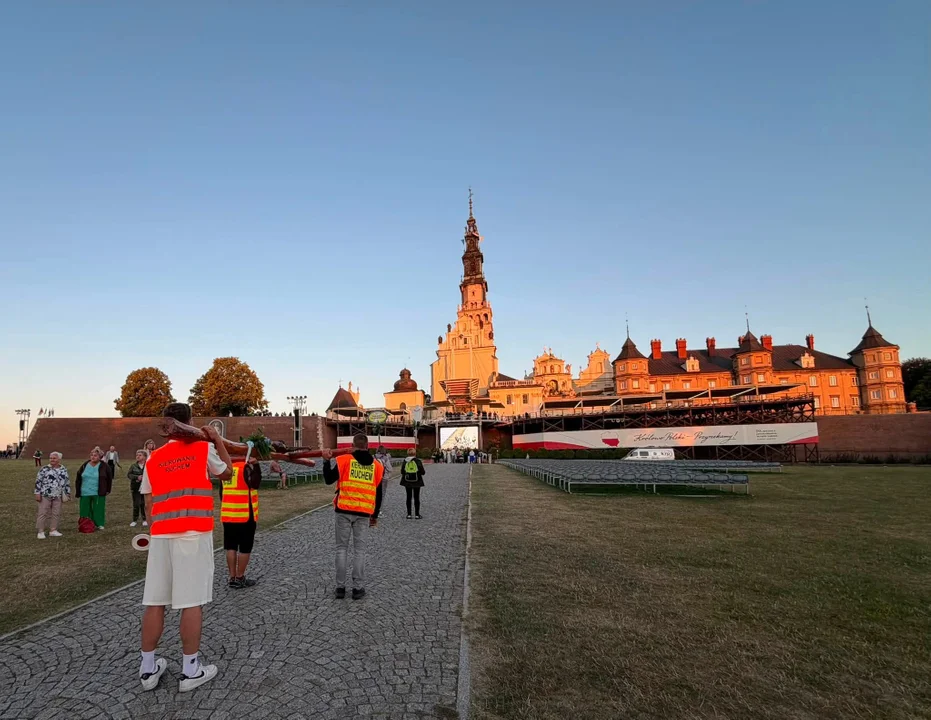 344 kilometry, upał, deszcz i śpiew. Pielgrzymi z Żelechowa dotarli na Jasną Górę - Zdjęcie główne