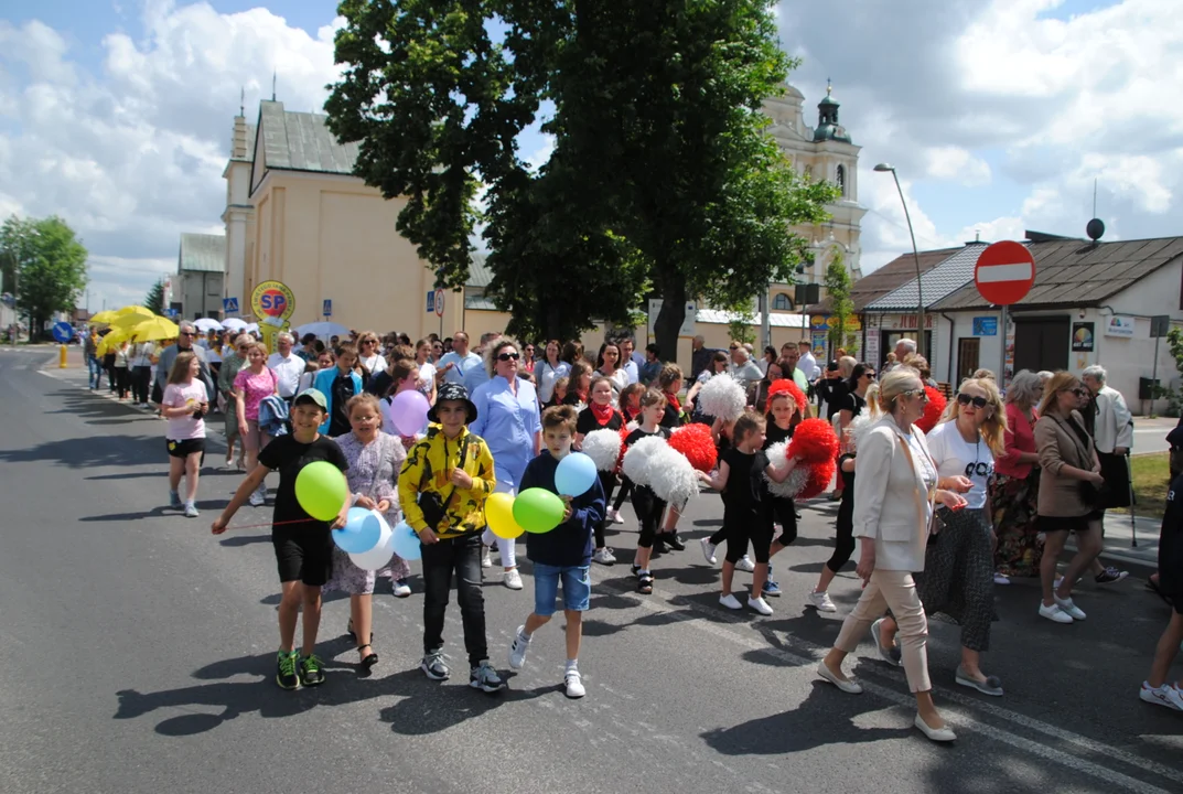 Jarmark Opolski rozpoczął się barwnym korowodem