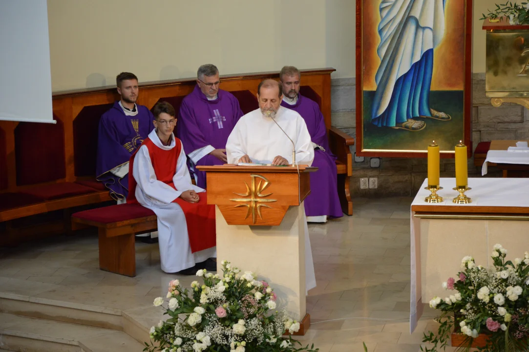 Uroczystości pogrzebowe Gabrieloa Maja, prezesa Powiatowego Centrum Zdrowia w Opolu Lubelskim