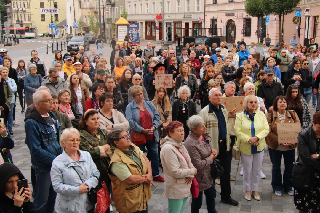 "Ani jednej więcej". Protest w Lublinie po śmierci ciężarnej Doroty