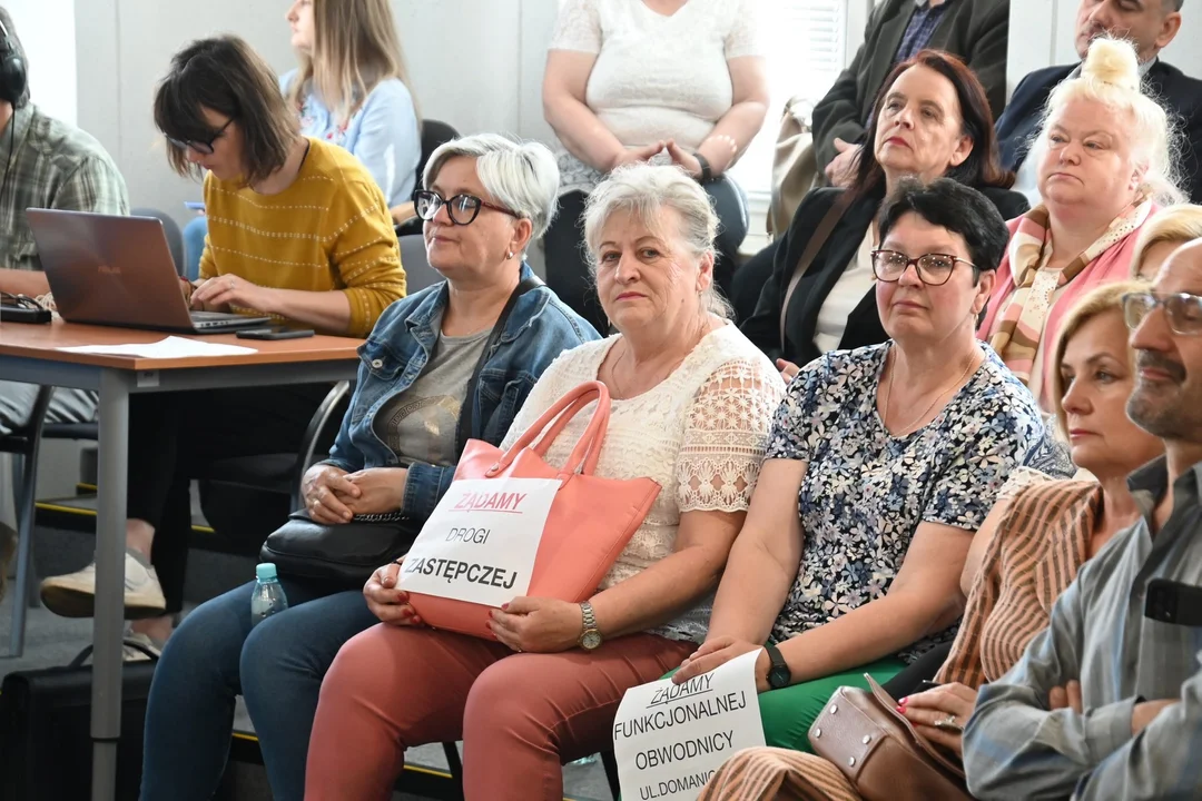 Wyjątkowo długa i burzliwa sesja siedleckiej rady miasta [ZDJĘCIA] - Zdjęcie główne