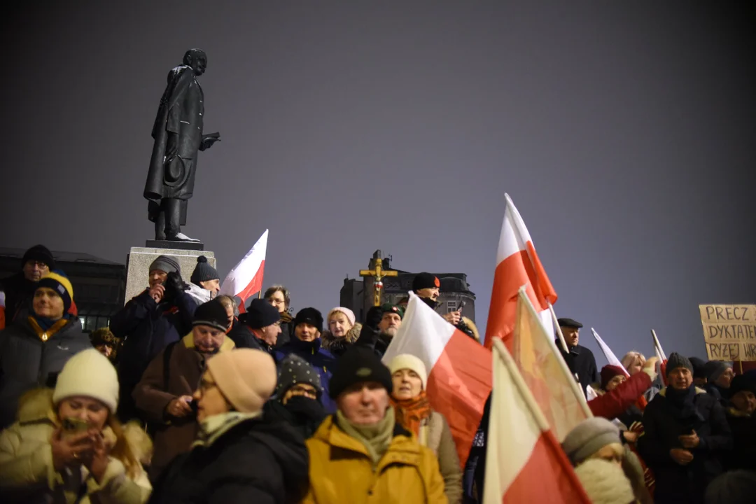 "Protest Wolnych Ludzi" w Warszawie [GALERIA]