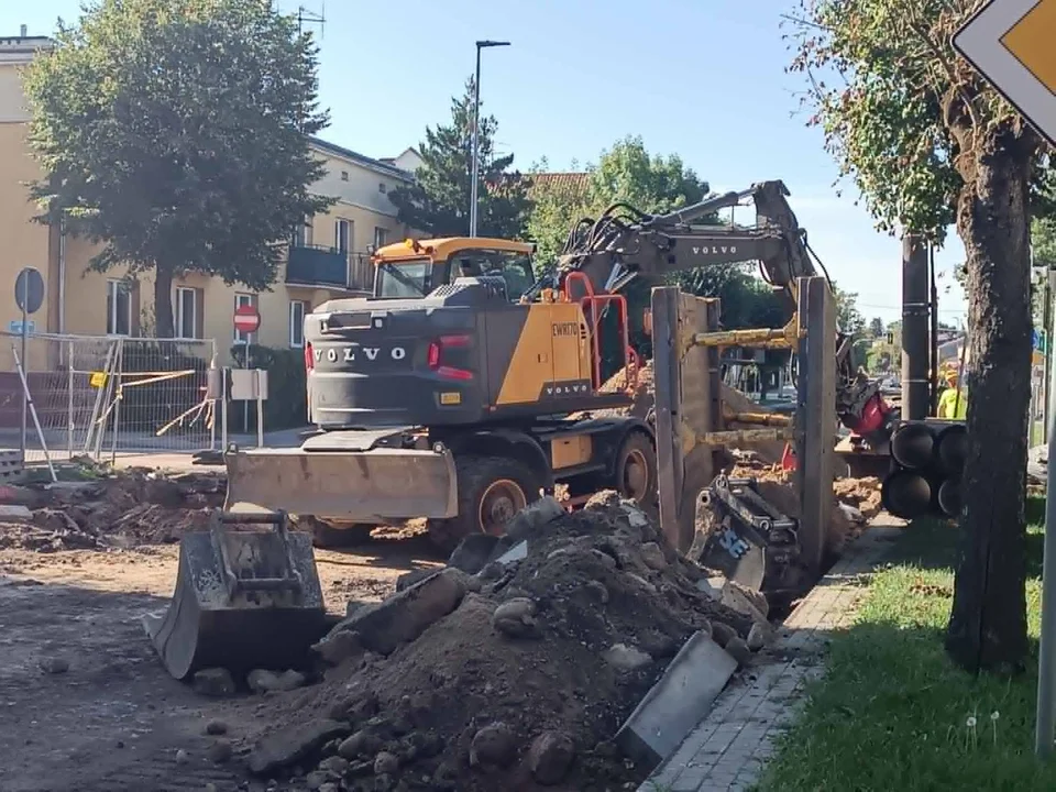 Lubartów: Robią kanalizację na Słowackiego. Jak dzisiaj wyglądają prace? - Zdjęcie główne