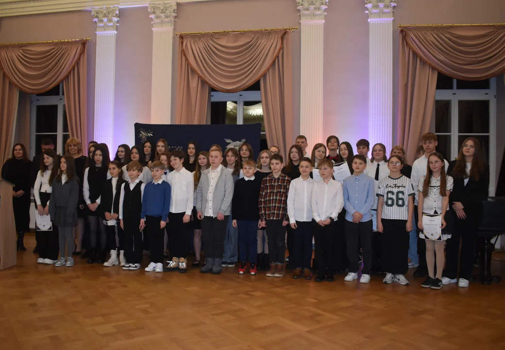 Puławy: "Dwójka" już po raz 34. nagrodziła zdolnych uczniów (zdjęcia) - Zdjęcie główne