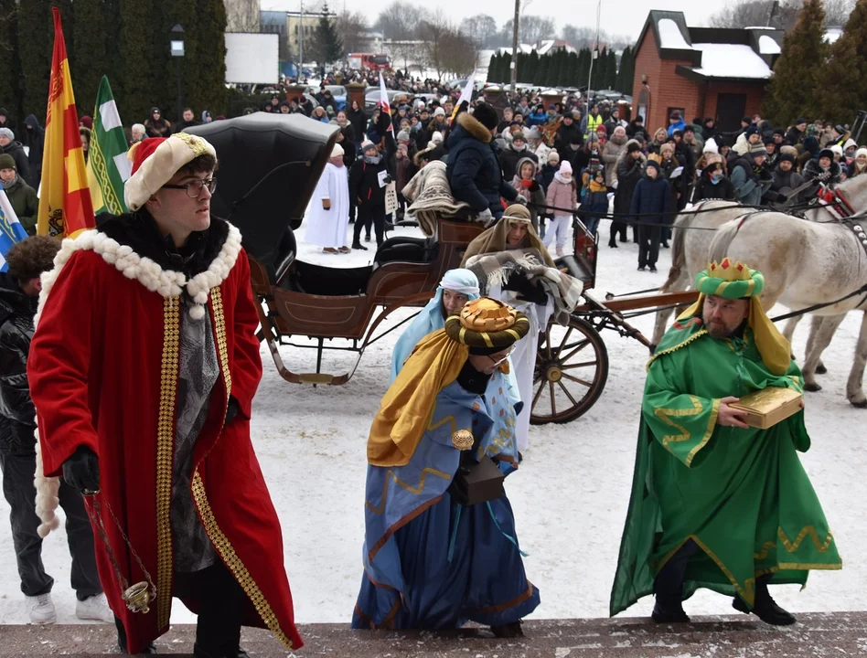 Garwolin: Mędrcy ze Wschodu oddali pokłon Jezusowi - Zdjęcie główne