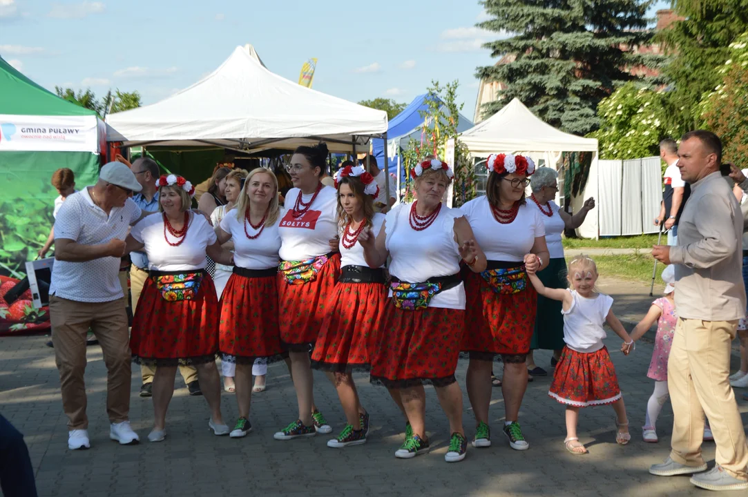 I Nadwiślańskie Spotkania z Folklorem Ziemi Puławskiej w Gołębiu