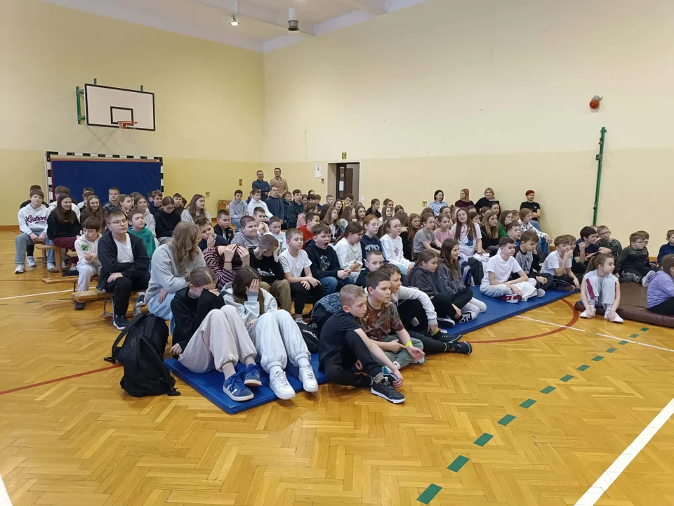 Spotkanie ze strażakami w starych Kobiałkach