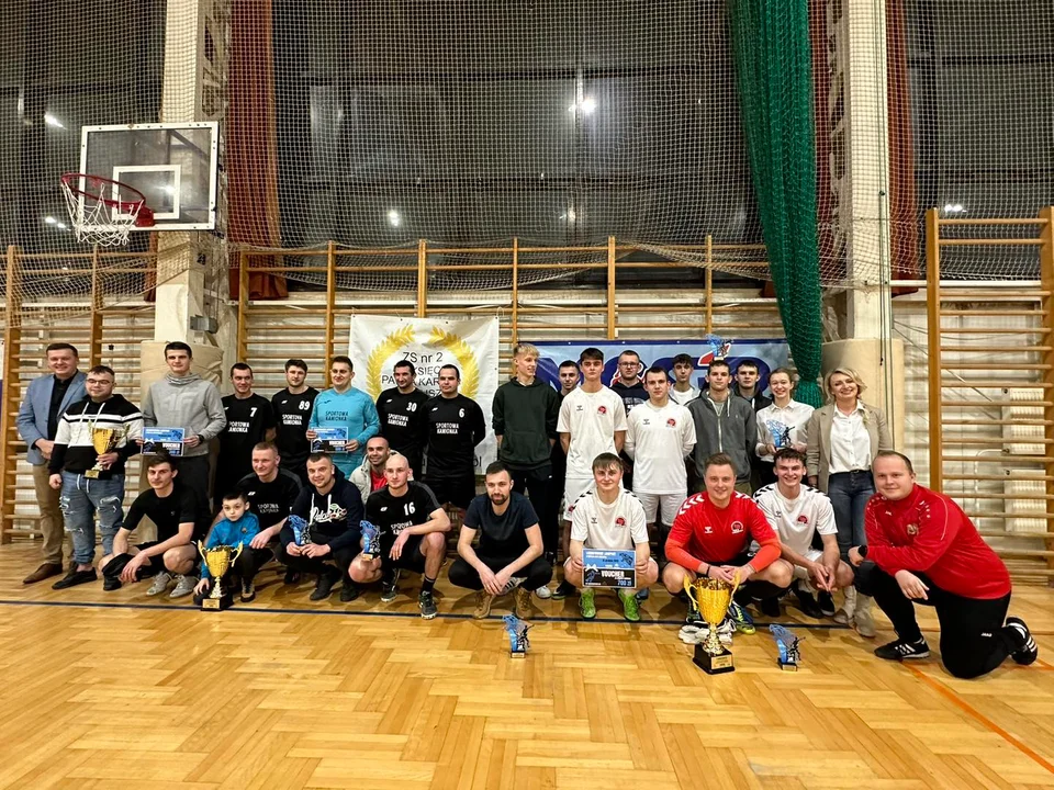 Lubartowska Liga Halowa.  MKS FUTSAL I mistrzem (zdjęcia) - Zdjęcie główne