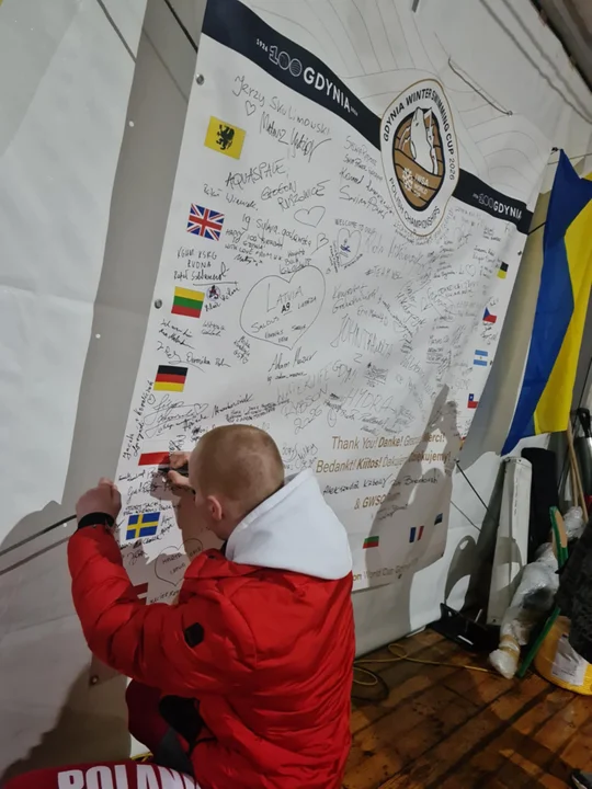 Siedem startów, osiem medali: KS Narwal podbija lodowatą Gdynię!