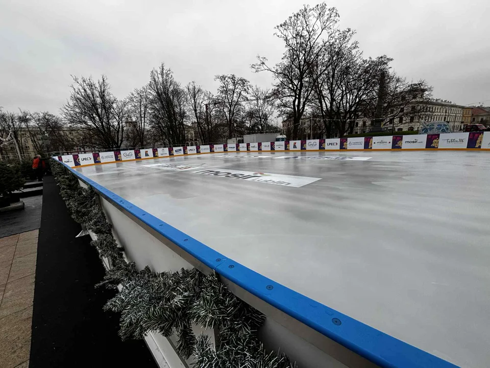 Lodowisko na placu Litewskim