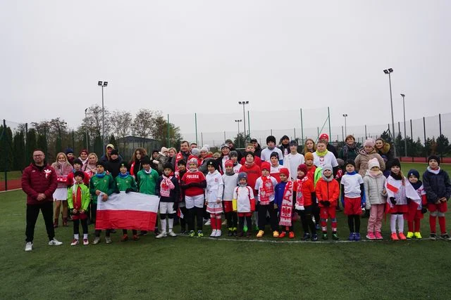 Józefów nad Wisłą: Świętowanie rozpoczęli na sportowo (ZDJĘCIA, VIDEO) - Zdjęcie główne