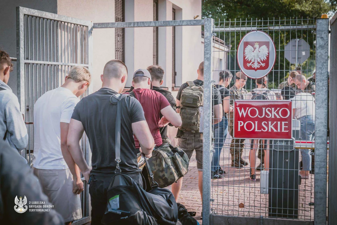 Lublin: Ruszyły "Wakacje z WOT". Na szkolenie zgłosiło się 130 osób