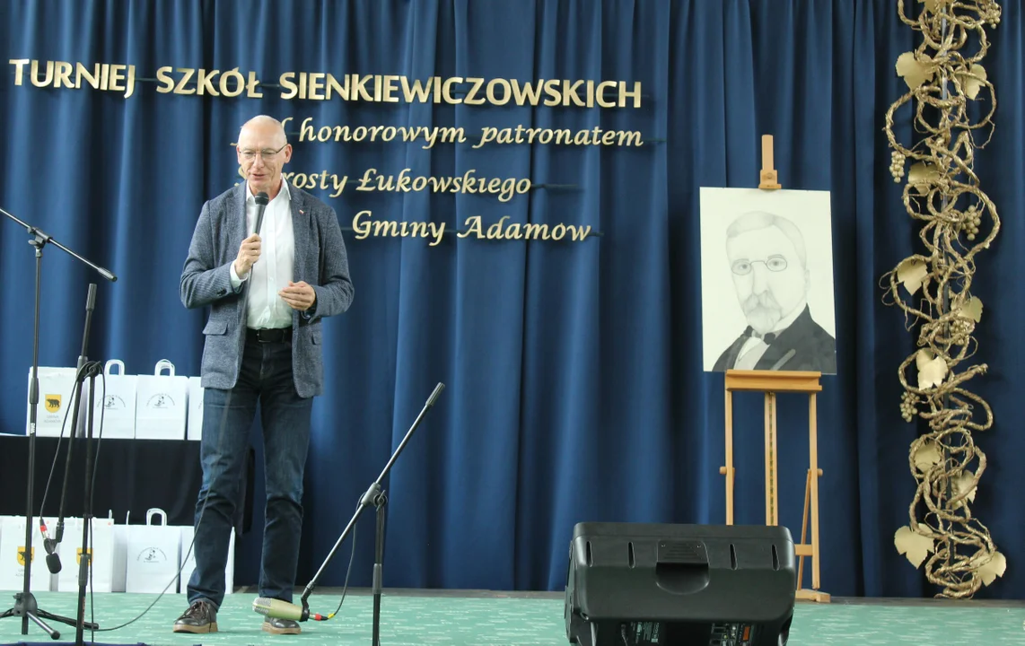 XIII Turniej Szkół Sienkiewiczowskich pod honorowym patronatem Starosty Łukowskiego i Wójta Gminy Adamów