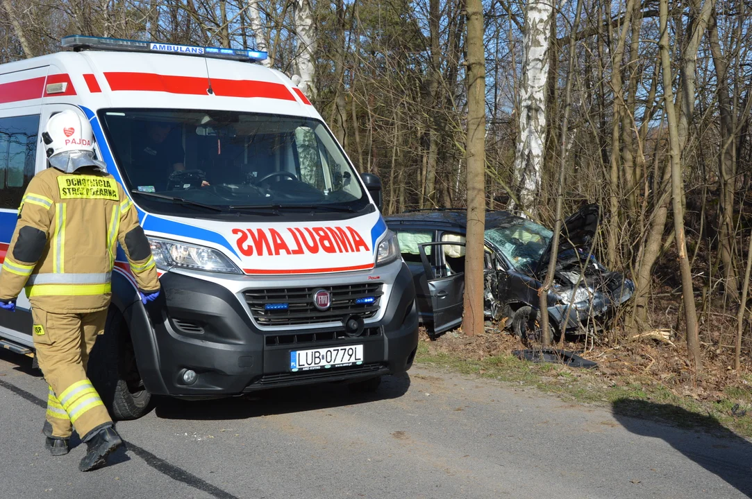 Wypadek drogowy w Kawęczynie