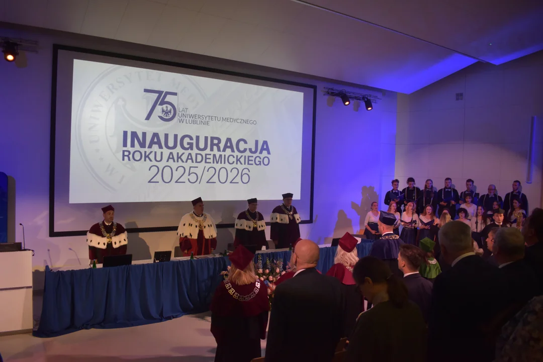 Uniwersytet Medyczny w Lublinie zaczyna rok. Rektor: "Mamy rekordową rekrutację"