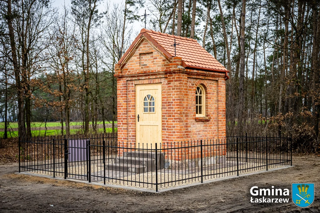 Zakończono remont zabytkowej kapliczki św. Teresy w Kacprówku - Zdjęcie główne