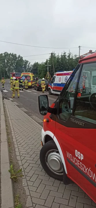 Powiat łukowski: Wypadek dwóch osobówek. Trzy osoby poszkodowane