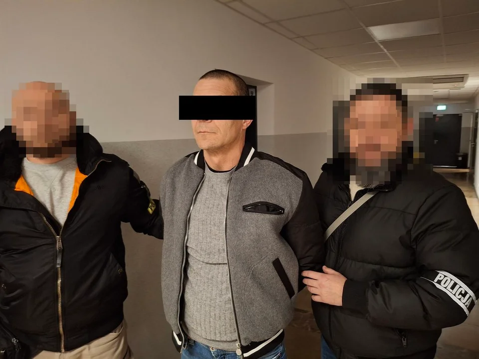 Lublin: Włamywacze w rękach policji. Ukradli 15 tys. zł z firmy przewozowej