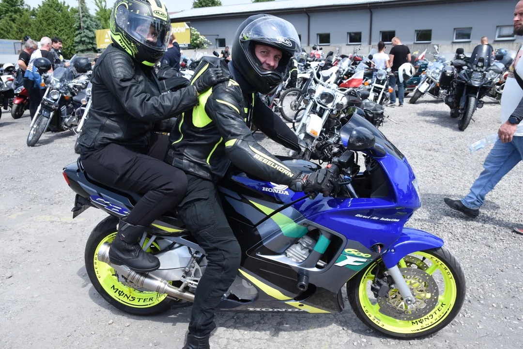 Motocykliści opanowali Łuków. Część I