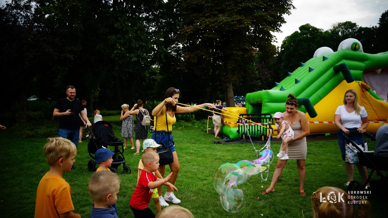 Festiwal Balonów, Baniek Mydlanych i Kolorów w Parku Miejskim w Łukowie