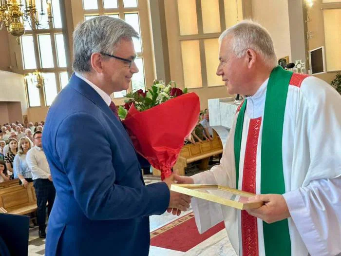 Ksiądz kanonik Zbigniew Szcześniak z Cycowa odszedł na emeryturę - Zdjęcie główne