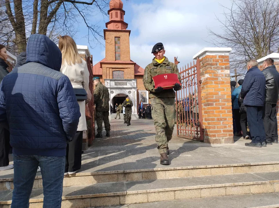 Wypadek na poligonie: Pogrzeb młodszego z żołnierzy. Pochodził z powiatu parczewskiego [ZDJĘCIA]