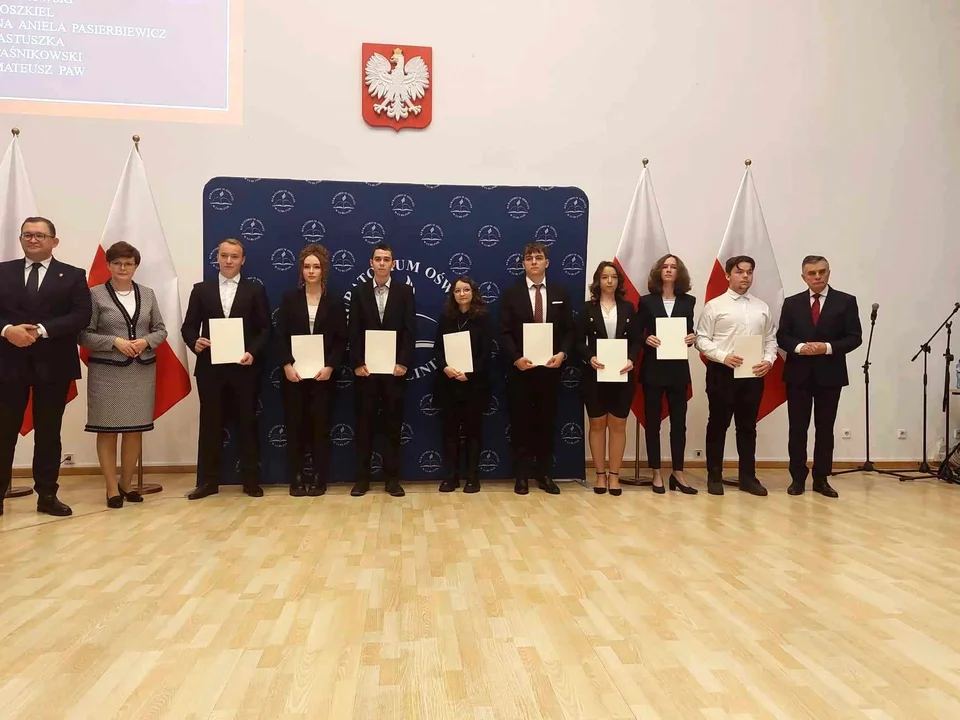 Milena i Ewelina z Zespołu Szkół w Stoczku Łukowskim stypendystkami prezesa Rady Ministrów