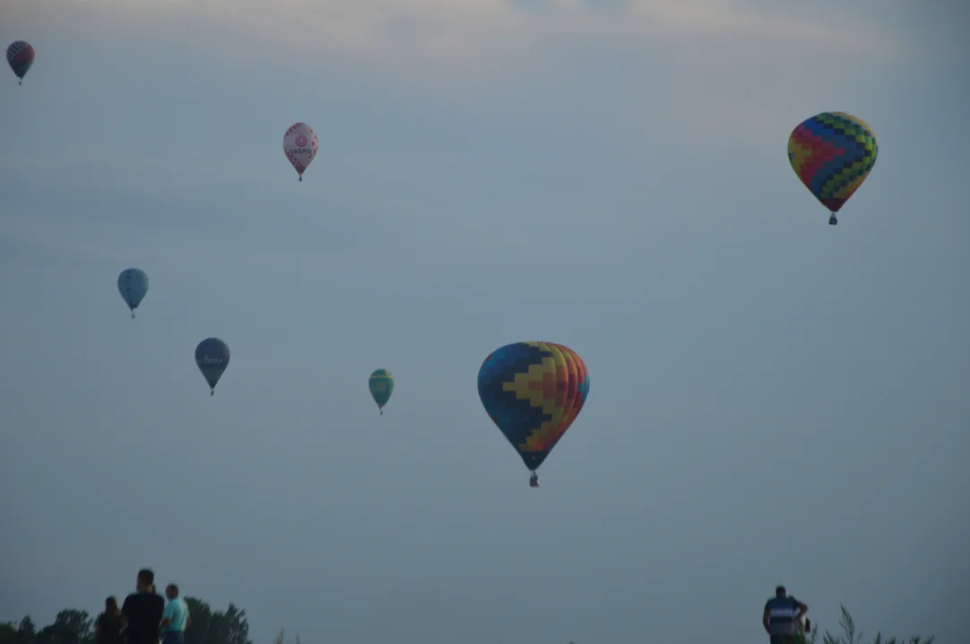 Nad Nałęczowem znów uniosły się balony (zdjęcia) - Zdjęcie główne