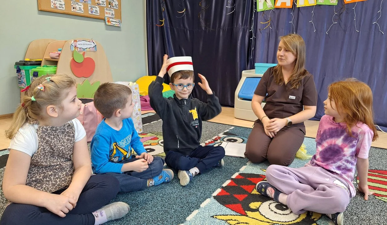 Spotkanie z położną w Przedszkolu nr 5 w Lubartowie (zdjęcia) - Zdjęcie główne