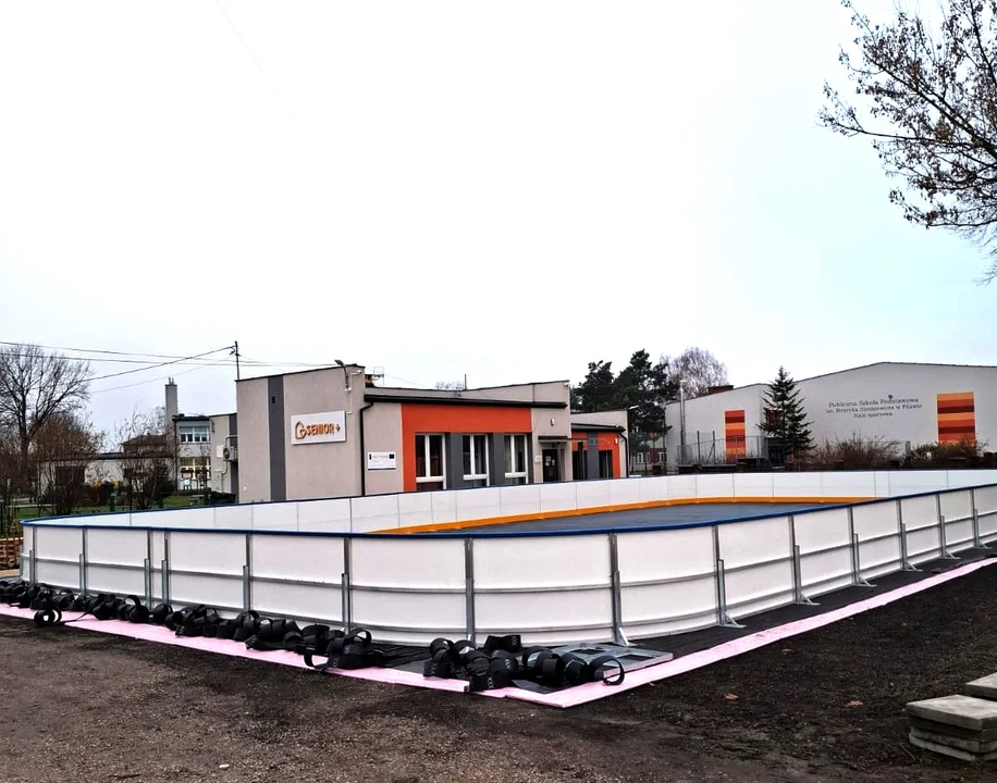 Lodowisko w Pilawie już prawie gotowe! Kiedy otwarcie?