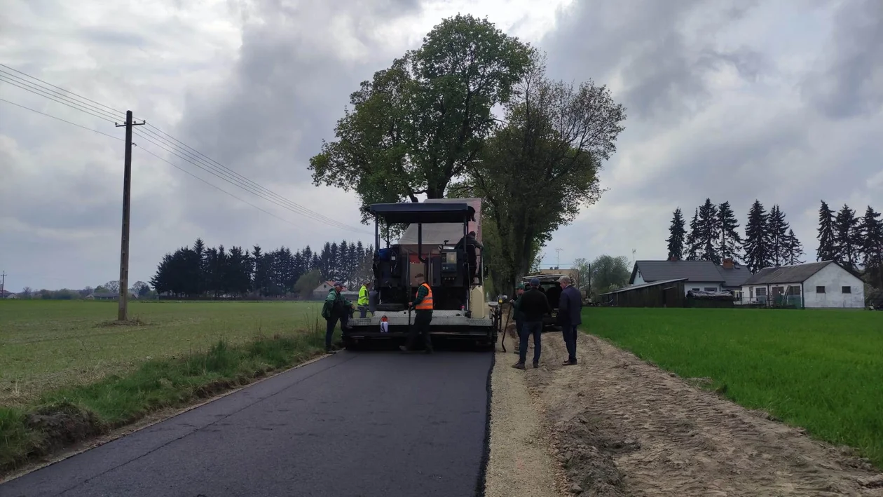 Trwa przebudowa dróg w gminie Wohyń - Zdjęcie główne