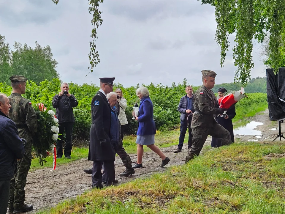 W hołdzie bohaterom „Orlika” – 80. rocznica bitwy w Lesie Stockim uczczona z należną powagą [GALERIA]
