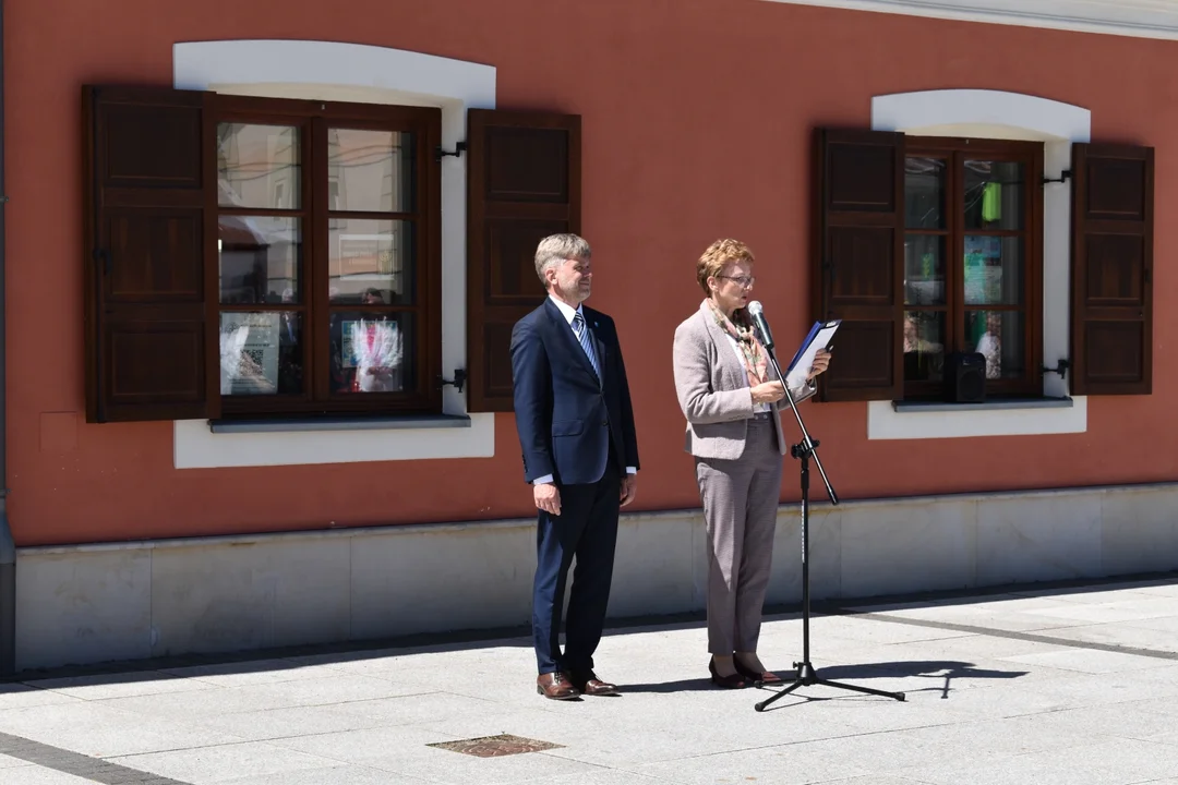 Odsłonięcie tablicy upamiętniającej końskowolskich Żydów