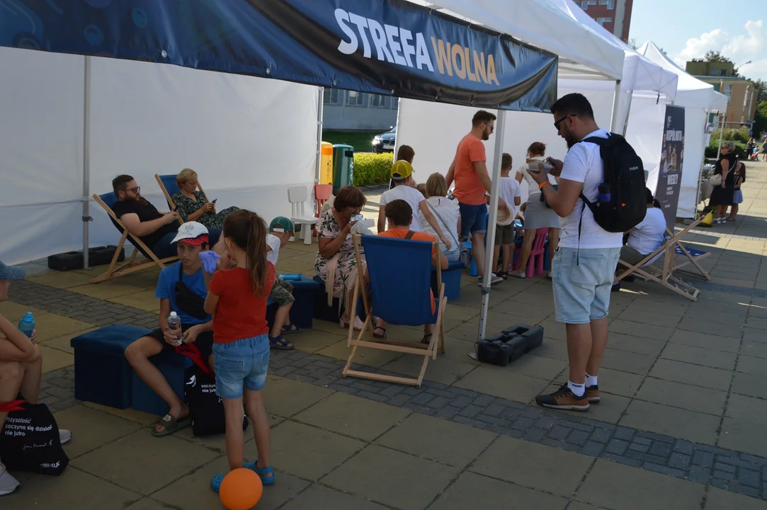 Piknik naukowy "NAUKA JEST COOL" na Placu Chopina