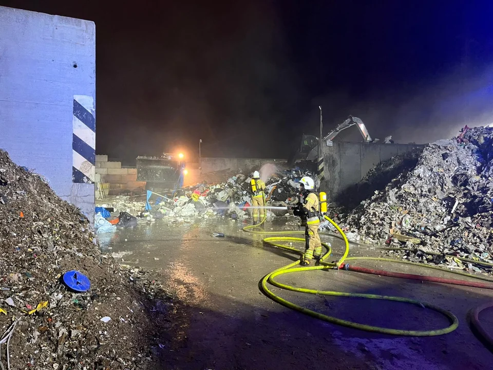 Nocny pożar w Lublinie. Ogień gasiło ponad 60 strażaków