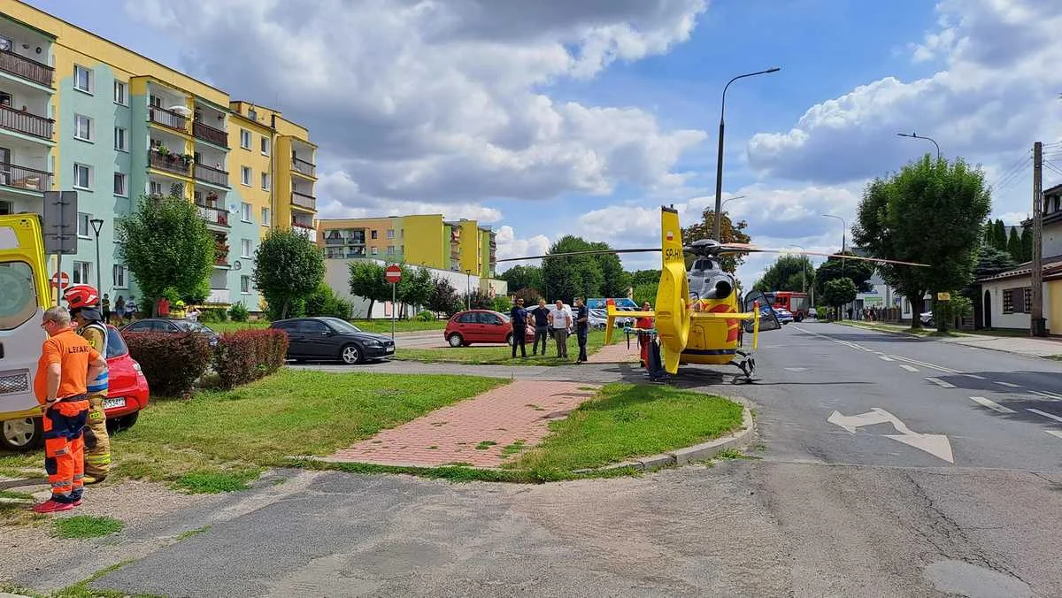 Województwo lubelskie: Małe dziecko wypadło z 3. piętra bloku. Interweniował śmigłowiec LPR