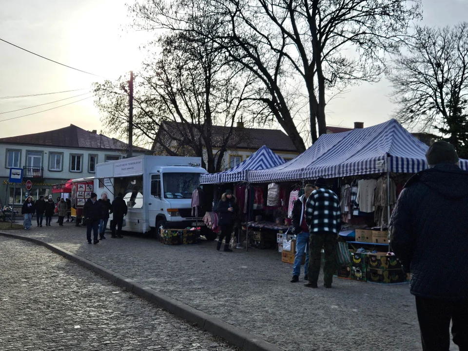 Pierwszy targ w Wąwolnicy na rynku już za nami! - Zdjęcie główne