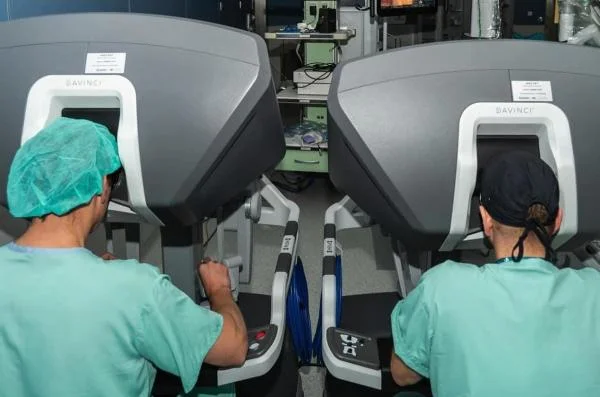 Robot ratuje trzustkę, masterktomia bez widocznych blizn. Pionierskie operacje w lubelskim szpitalu