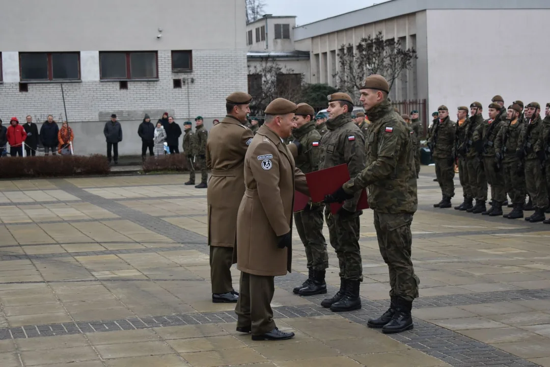 Przysięga żołnierzy WOT w Puławach