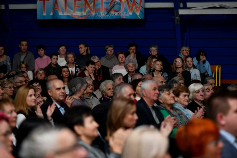 "Koncert kolęd i słodkich serc"