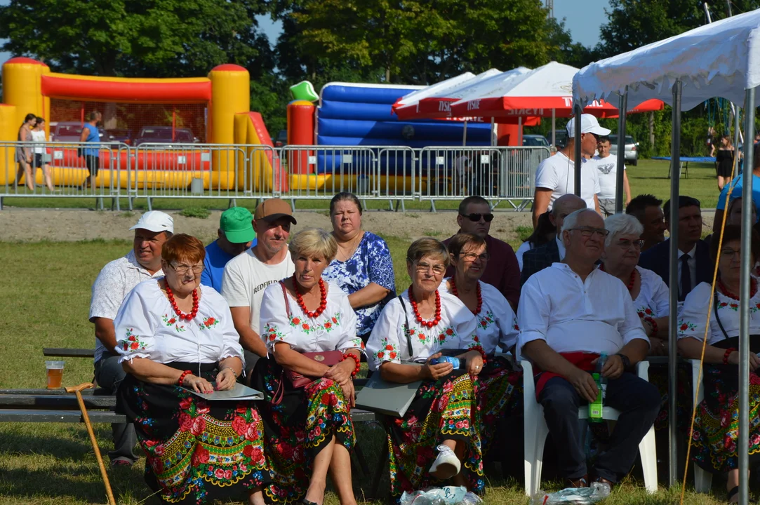 W niedzielę w Józefowie nad Wisłą odbyły się Dożynki Gminne