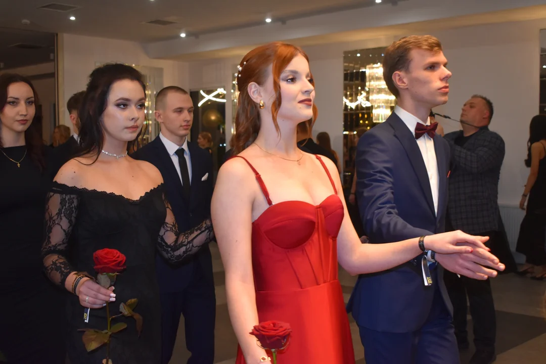 Polonez maturzystów ZST w Puławach