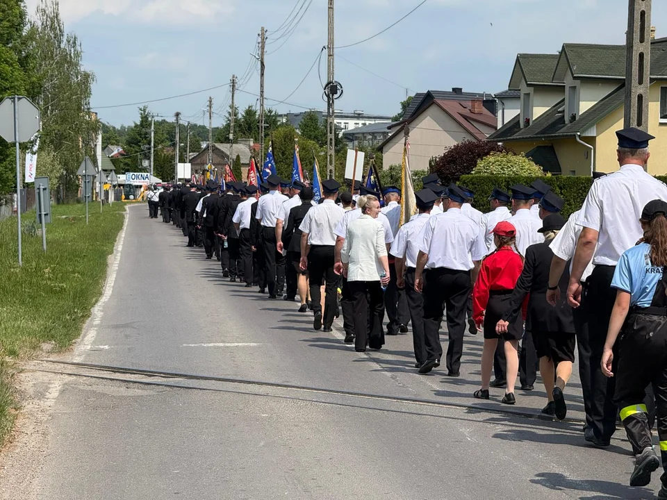 Pielgrzymka strażaków do Kębła