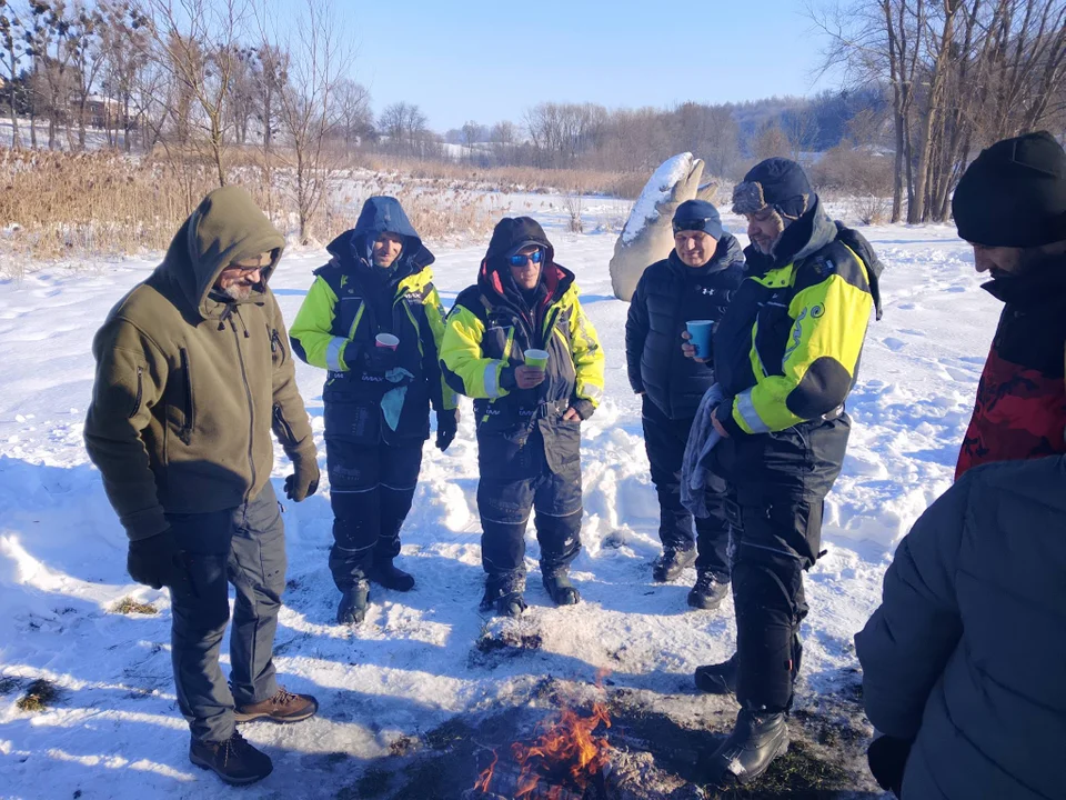 Minus 17 a oni się ... relaksują! (foto) - Zdjęcie główne