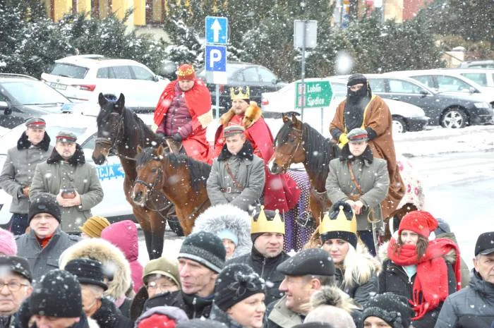 W uroczystość Objawienia Pańskiego  ulicami naszych miejscowości przejdą Orszaki  Trzech Króli, świątynie zapraszają na koncerty - Zdjęcie główne