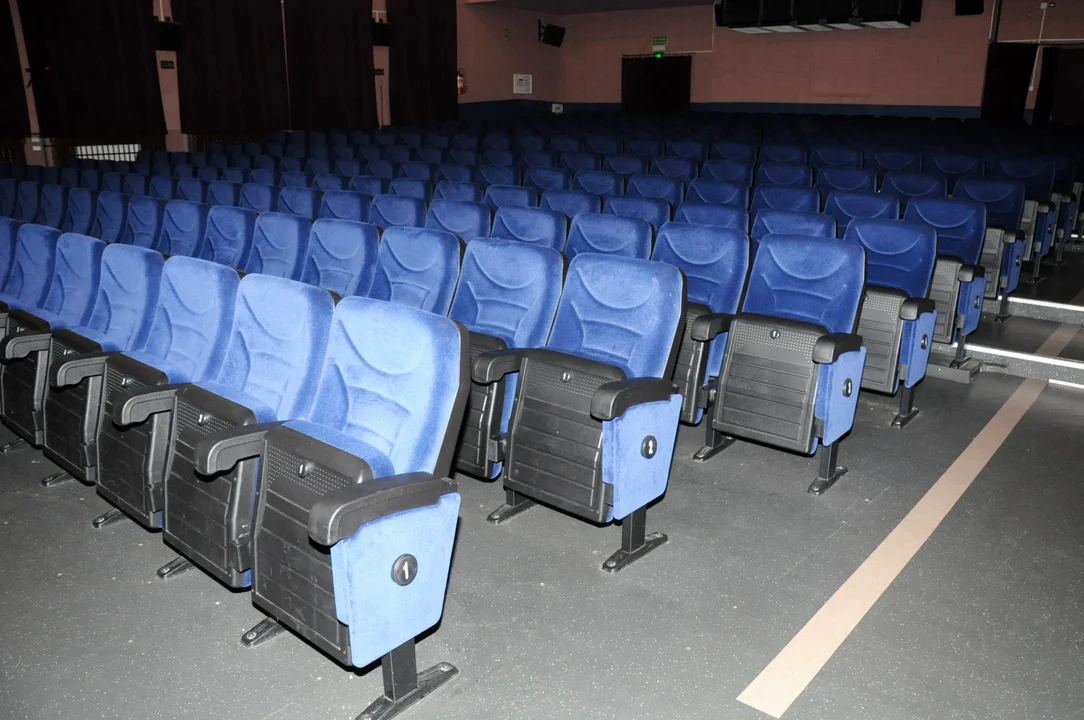 Do Garwolina przyjechały prosto z Hiszpanii! Nowe fotele w sali widowiskowej CSiK